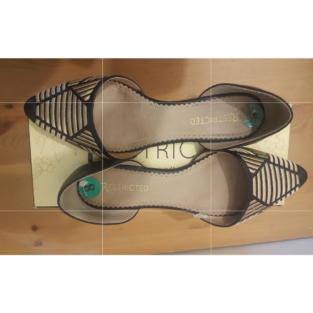 Flat shoes